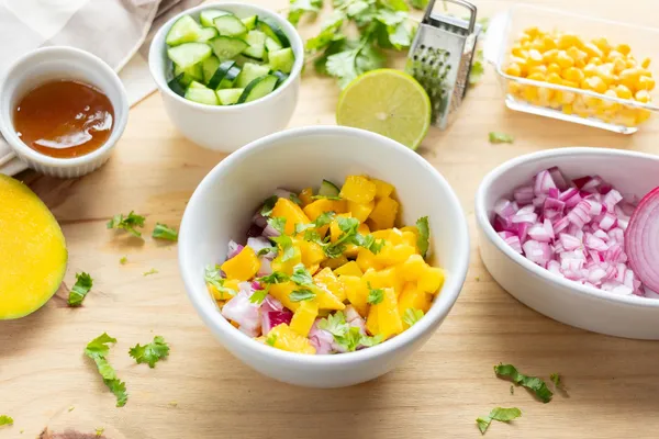 Thaise salade met mango